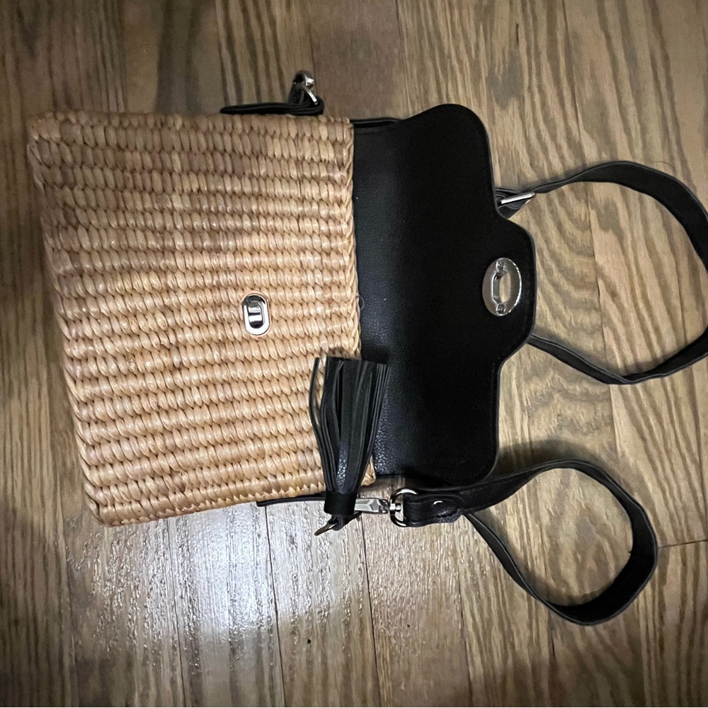 Black and Tan Woven Shoulder Bag vintage